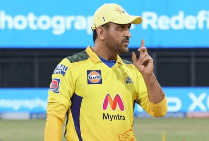 MS Dhoni anger, MS Dhoni angry on Deepak Chahar, MS Dhoni angry on Deepak Chahar during IPL 2019, Mohit Sharma reveals on MS Dhoni anger on Deepak Chahar in IPL 2019, MS Dhoni, Deepak Chahar, Mohit Sharma, IPL, Indian Premier League, CSK, Chennai Super Kings, Cricket, Cricket News, Latest Cricket News