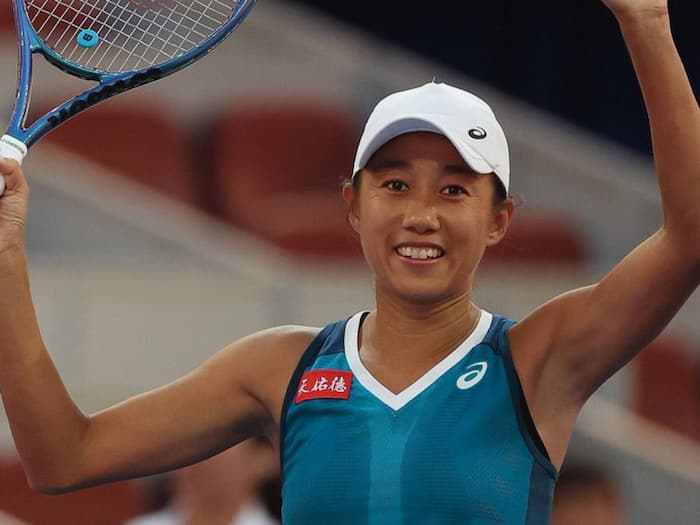 दुनिया में 595वें नंबर के चीनी खिलाड़ी ने लगातार 24 मैच हारने के बाद टेनिस इतिहास में सबसे बड़ी वापसी करके 35 साल बाद इतिहास रच दिया।