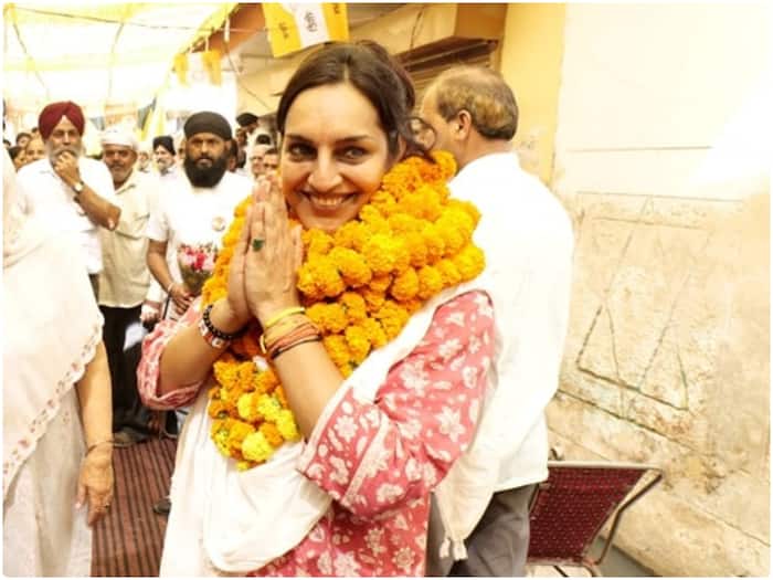 Who is chitra sarwara