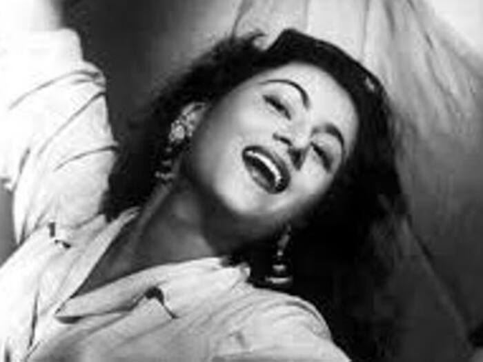 Madhubala and dilip love st