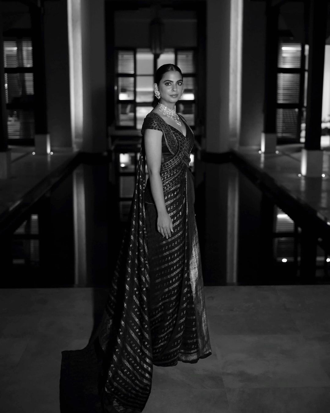 Isha Ambani stunning Banarasi saree-gown 