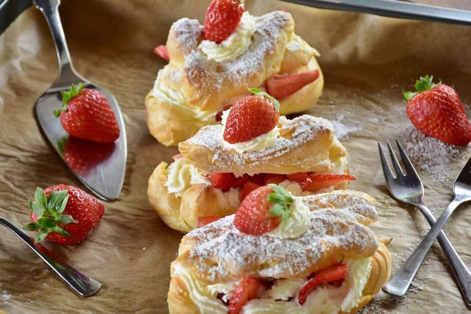 Why Eclair Strawberry Cake Is the Ultimate Dessert You Need To Try