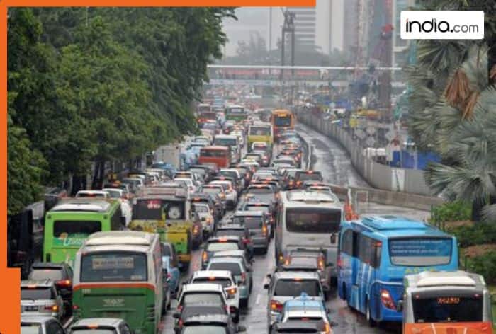 Traffic diversions implemented in Ghaziabad due to..., THESE routes to be restricted from April 11 till...