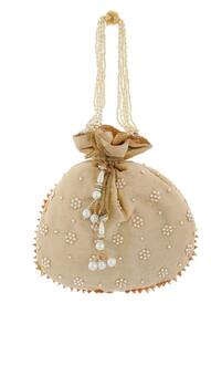 Step into Wedding Season With These Ethnic Potlis To Match Your Style