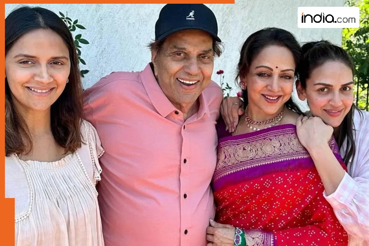 Hema Malini reveals Dharmendra is ‘conservative’, daughters Esha and Ahana were asked to wear salwar-kameez: He used to say…