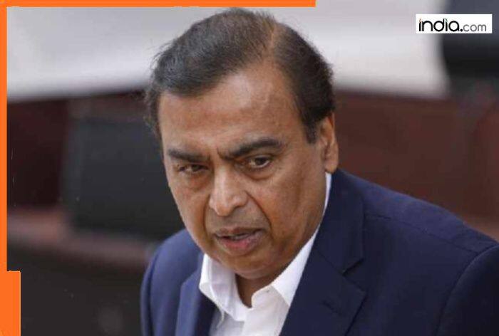 Bad news for Mukesh Ambani as Reliance Industries market cap dips by Rs 420000000000 because of...