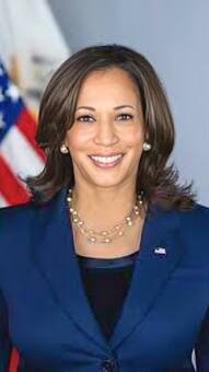 8 Rare, unseen photos of Kamala Harris