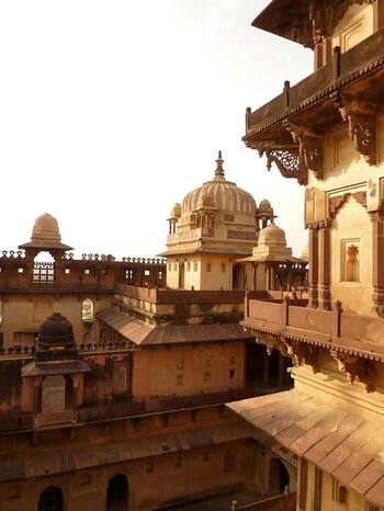 The 'Unfortunate Palace' of India, lying deserted for 400 years