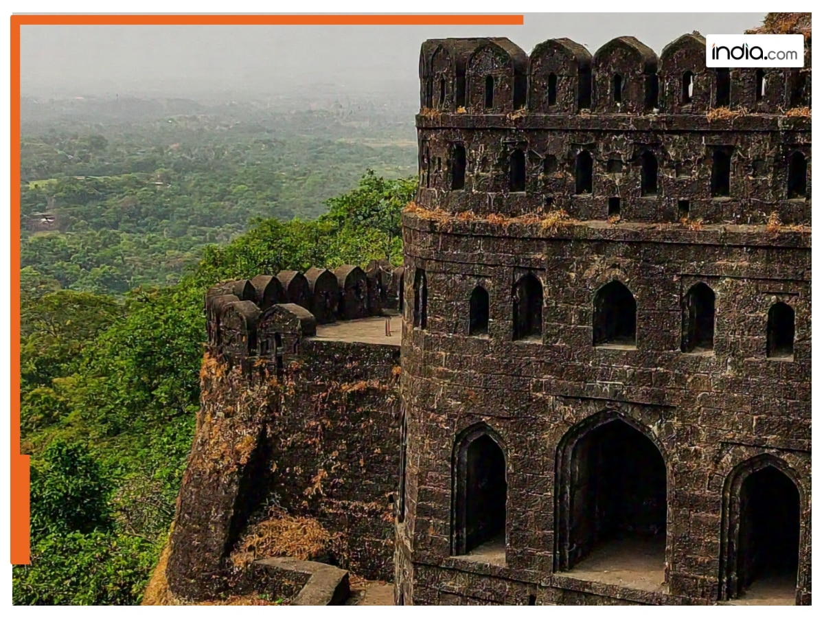 Famous Forts of Maharashtra: ये हैं महाराष्ट्र के 2 फेमस किले, परिवार ...