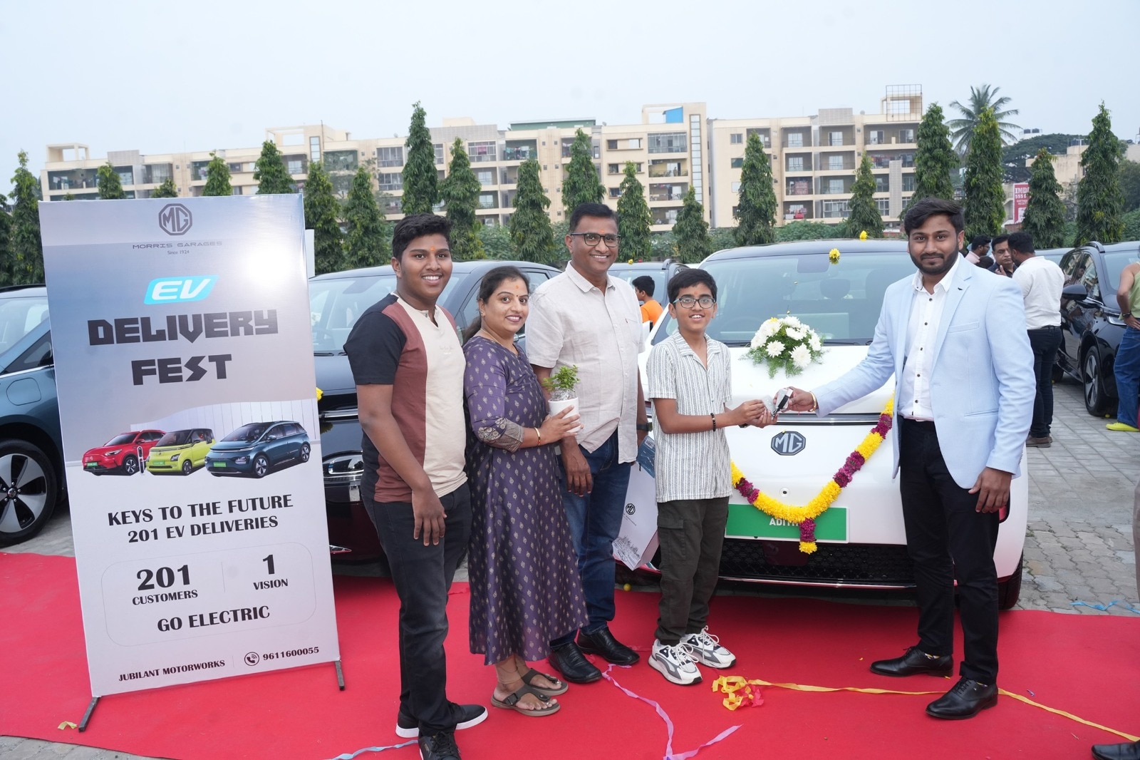 JSW MG Motor India Delivers 201 EVs in Bengaluru in a Single Day