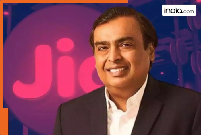 Mukesh Ambani mega offer for Jio customers as it announces three cheap plans offering free 2.5 GB data, free Calling, and more for just Rs…