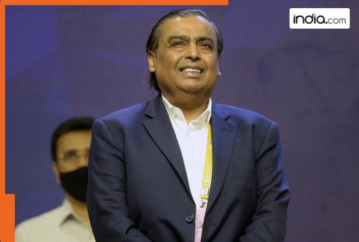 Mukesh Ambani’s Reliance Jio gives tough challenge to BSNL, Airtel, offers unlimited calling, 2 GB data for just Rs…