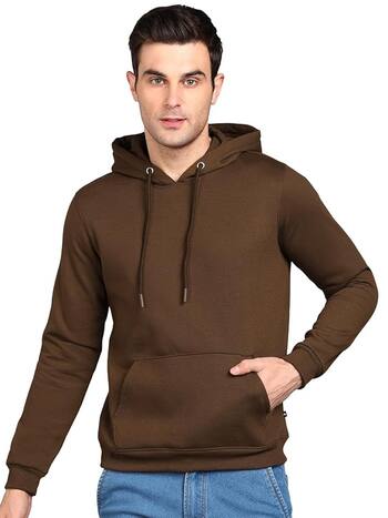 Chilly Days, Hot Styles: Men’s Sweatshirts to Beat the Cold