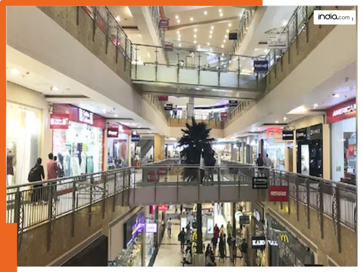 नोएडा के GIP मॉल की चौथी मंजिल से कूदकर महिला ने दी जान, मचा हड़कंप