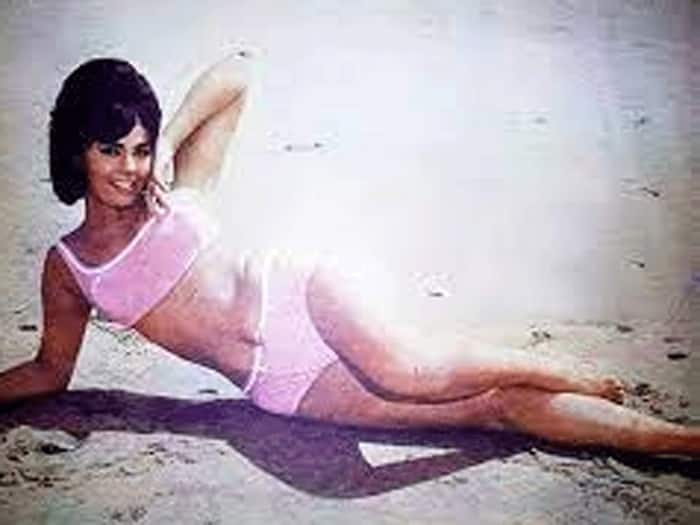 Mumtaz in bikini