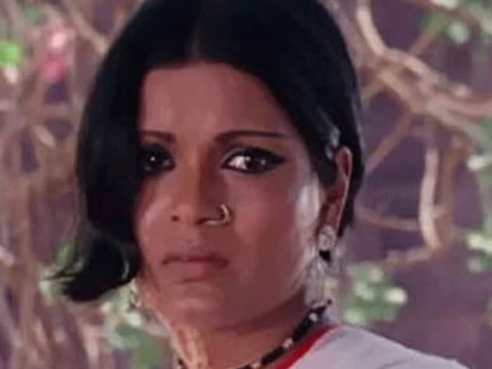 zeenat aman pics