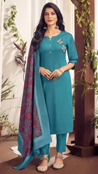 Be Stylish This Season with Designer Suits for Women at Myntra