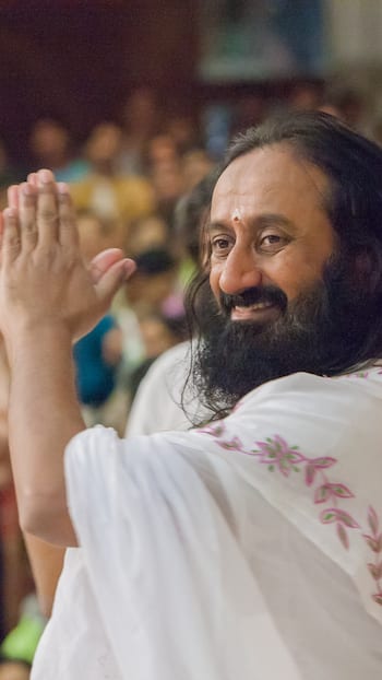 Gurudev Sri Sri Ravi Shankar Quotes For New Year 2025