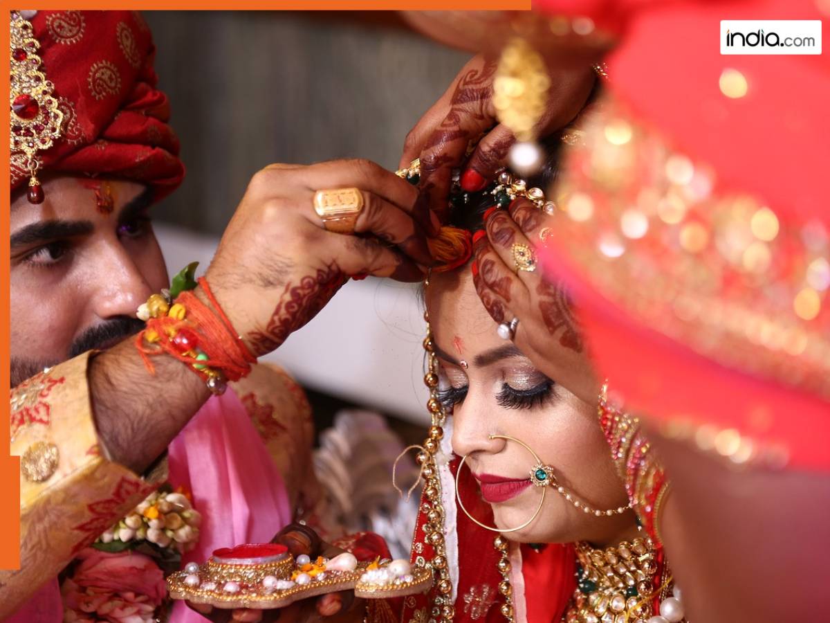 कलियुग में कैसी होंगी शादियां? भगवान श्रीकृष्ण ने पहले ही कर दी थीं ये 5 भविष्यवाणियां