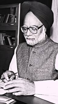 7 rare and unseen images of former PM Manmohan Singh