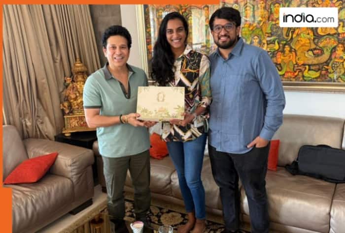 PV Sindhu wedding card, PV Sindhu wedding, PV Sindhu wedding invitation to Sachin Tendulkar, PV Sindhu invites Sachin Tendulkar, PV Sindhu wedding invite to Sachin Tendulkar, PV Sindhu wedding news, PV Sindhu wedding date