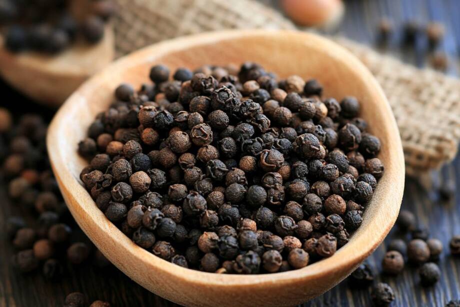 How Black Pepper Can Boost Your Immunity During Cold Months