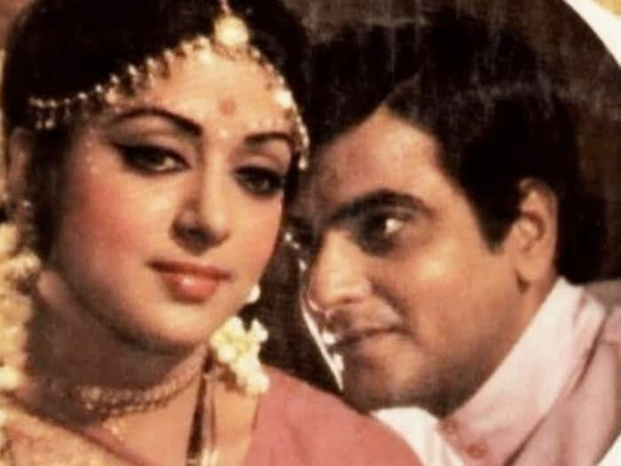 Dharmendra did not like the friendship between Hema and Jeetendra