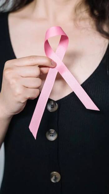 5 hormonal signals women should monitor to prevent breast cancer