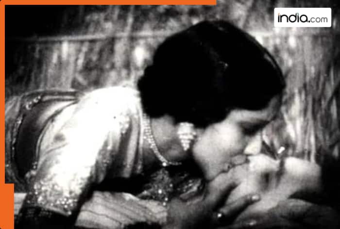 The actor performed a four-minute kissing scene with the actress, making it the longest kissing scene in Bollywood, and the film was banned, the name...