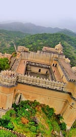 Kumbalgarh Fort: 15 साल में हुआ इस किले का निर्माण, संत ने दिया था इसके लिए बलिदान
