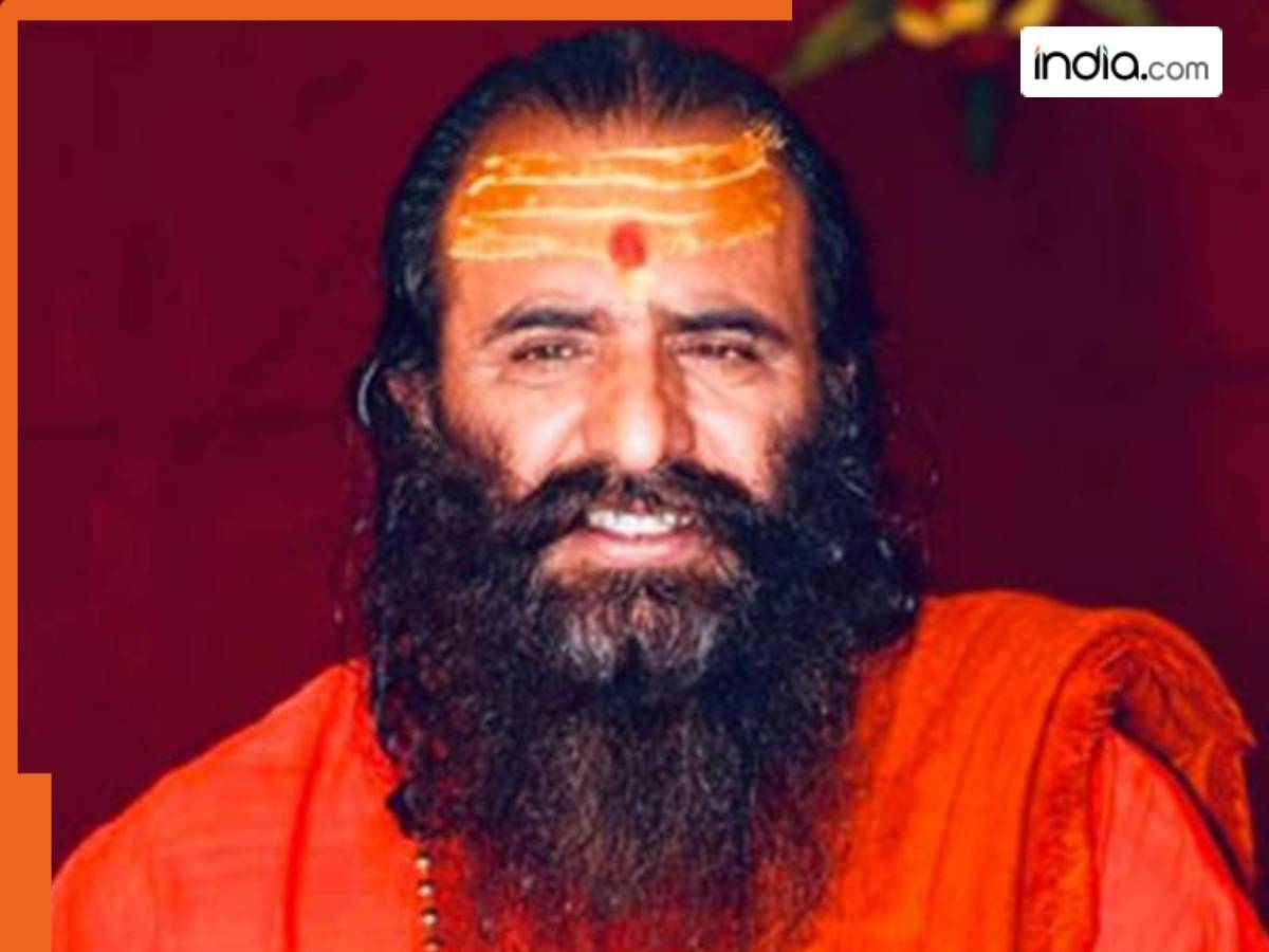 ‘गैर-हिंदुओं की दुकानों को महाकुंभ से रखें दूर’, महंत ने दिया मेले की सुरक्षा और पवित्रता का हवाला, कहा- अगर ऐसा नहीं हुआ तो…