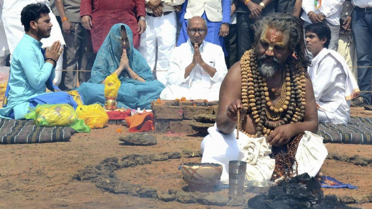 Computer Baba हिन्दू धर्म में संन्यास लेने से पहले स्वयं का अंतिम-संस्कार क्यों किया ...