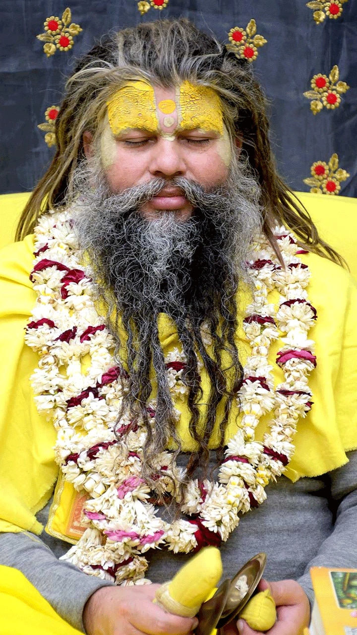 प्रेमानंद जी के बताए ये 5 नाम जपकर घर से निकलो, कभी नहीं होगा एक्सीडेंट
