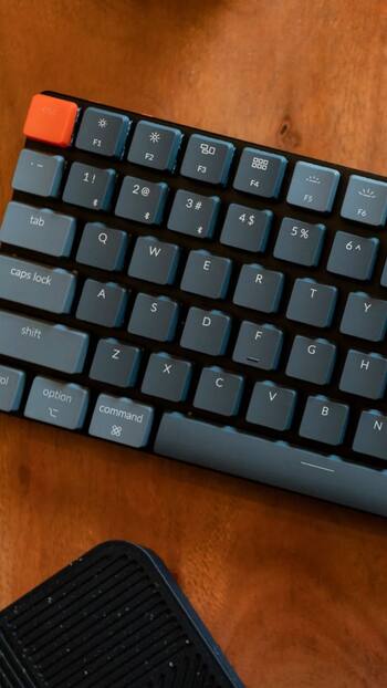 QWERTY क्यों होता है कीबोर्ड का फॉर्मेट? वजह जानकर चौंक जाएंगे