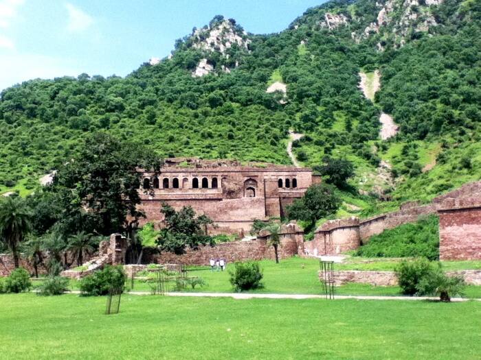 Bhangarh fort 4