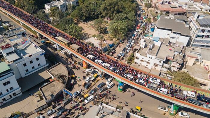 Mahakumbh jam 5