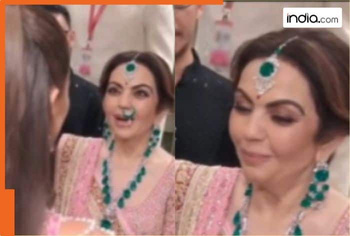 Nita Ambani's nose ring fell of at Anant and Radhika's wedding (screengrab)