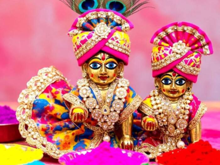 Laddu Gopal Holi  3
