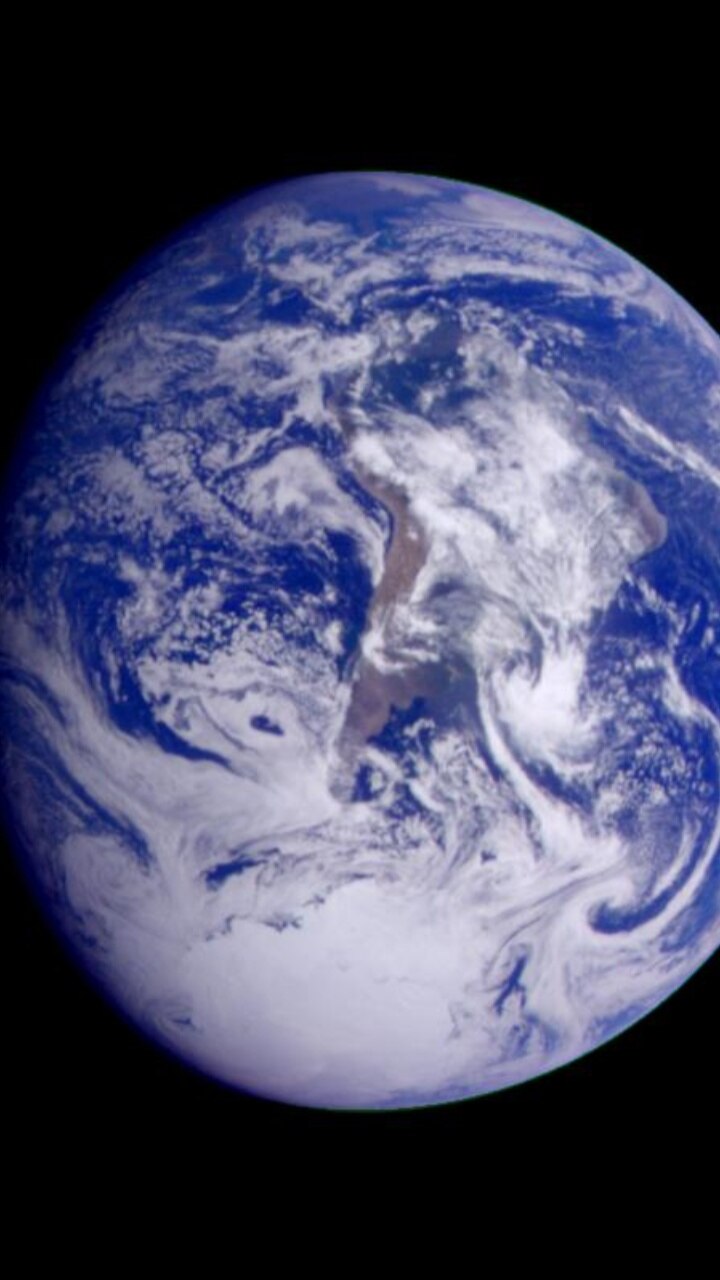 7 historic images of Earth captured from outer space