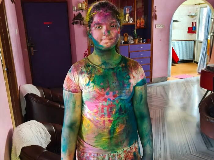 Mohammed Shami s Daughter Ayra Celebrates Holi