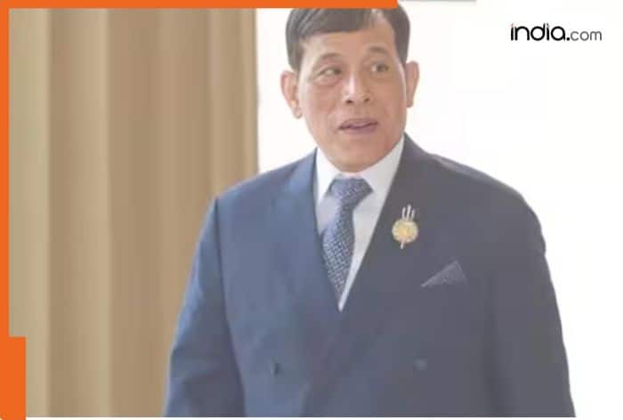 This man owns Rs 92 crore diamond, over 300 luxury cars, 38 aircrafts not richer than Mukesh Ambani, Adani, lives in..., his name is...