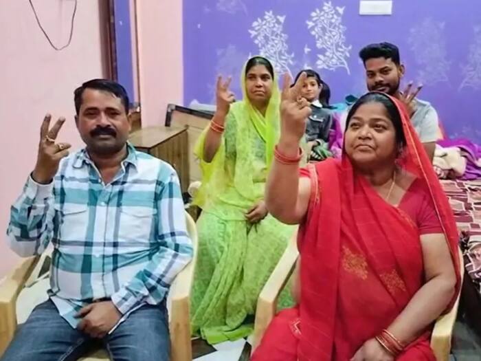 Earning of Rs 30 crore