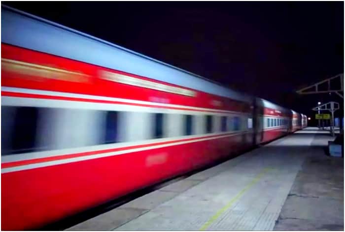 Revealed! Why does Indian Railways train run faster at night? Reason is… 2 train