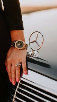 Timeless Elegance: Best Women’s Watches to Elevate Your Style