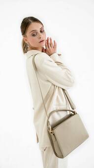 Bucket Bags to Sling in Style: Must-Have Picks for 2025