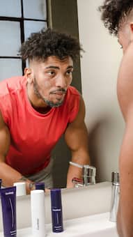 Best Face Washes for Men: From Oil Control to Brightening & Acne Care