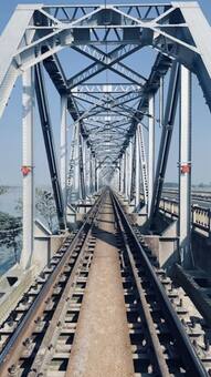 7 Iconic Railway Bridges Built By The British In India