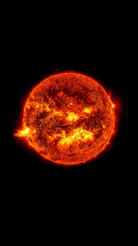 7 most amazing images of Sun shared by NASA (1)