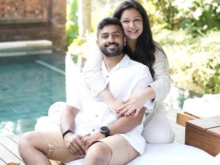 Karun Nair  DC vs MI  Sanaya Tankariwala