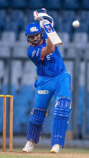 एक वेन्यू पर किसी विपक्षी टीम के खिलाफ सबसे ज्यादा IPL रन